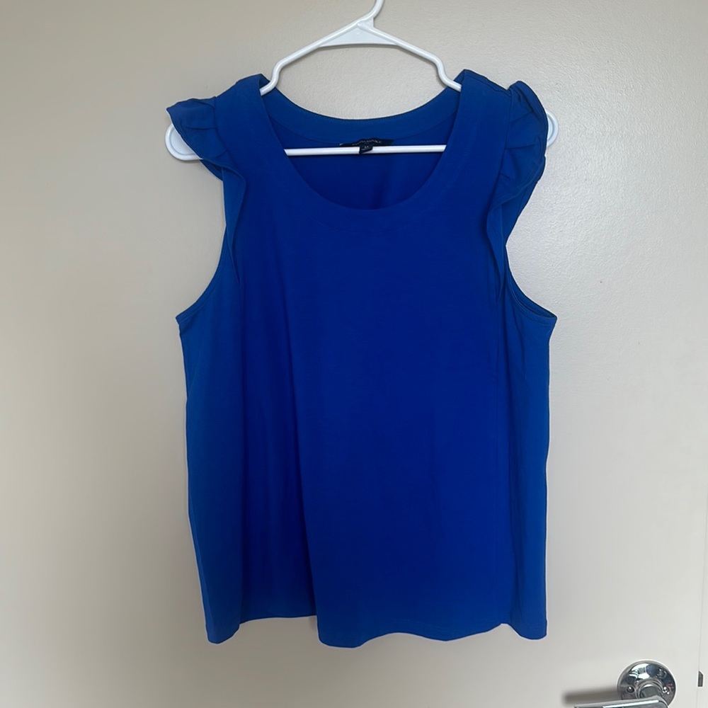 NWOT Blue Banana Republic knit sleeveless top size M